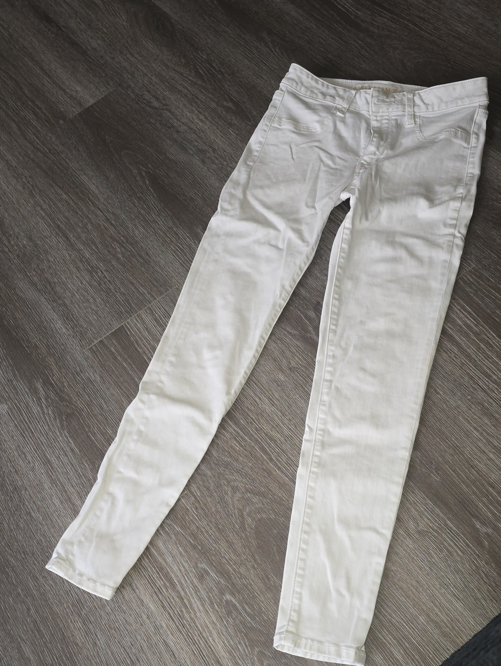 American Eagle Outfitters White Skinny Jeans